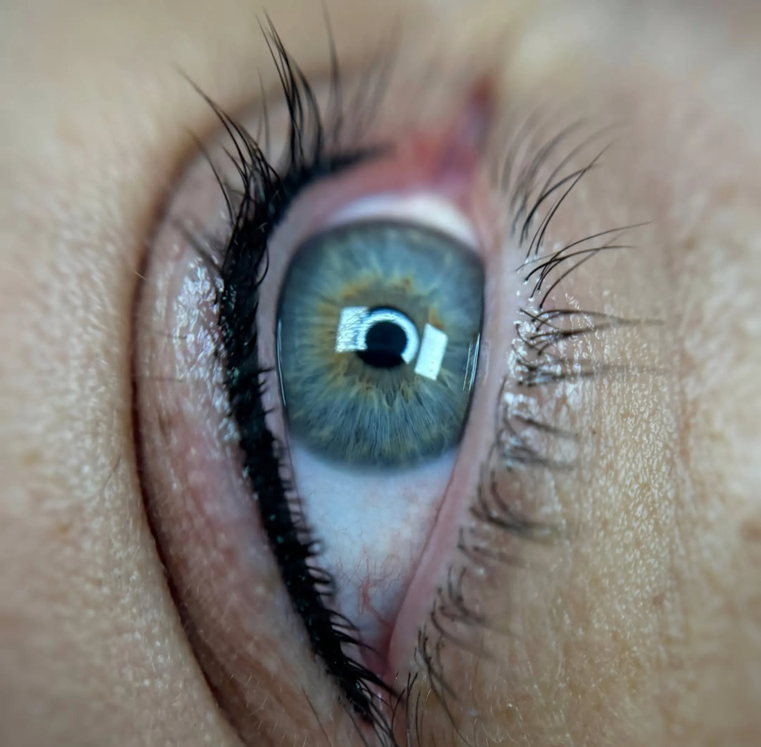 pros and cons of lash line tattoo