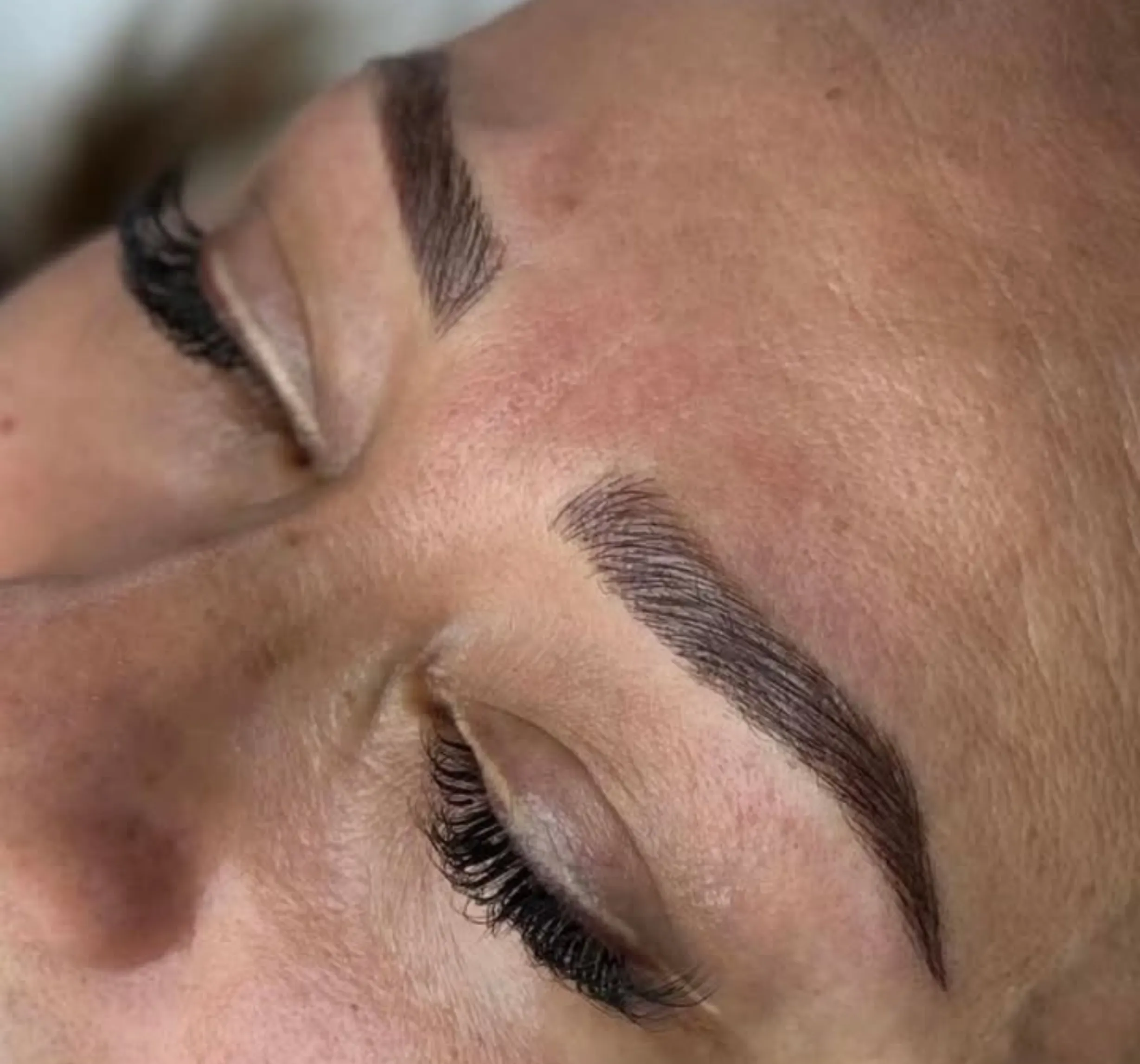 how painful is microblading