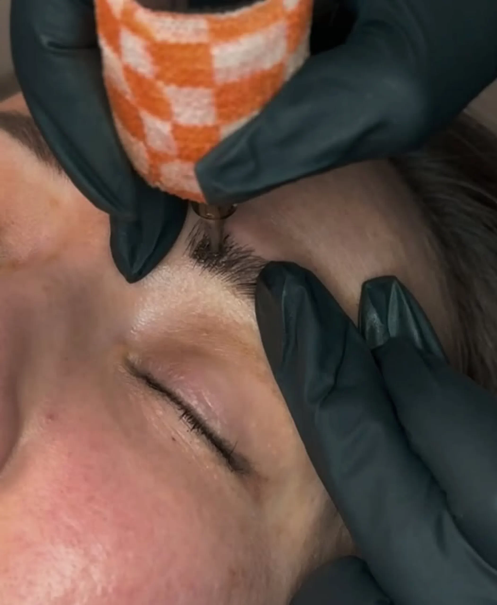 does eyebrow tattoo hurt